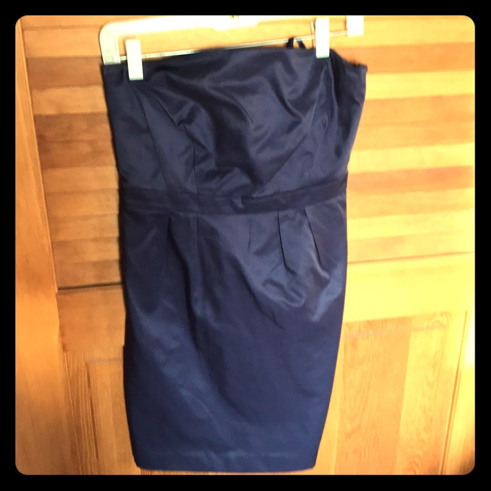 Simple navy blue strapless dress